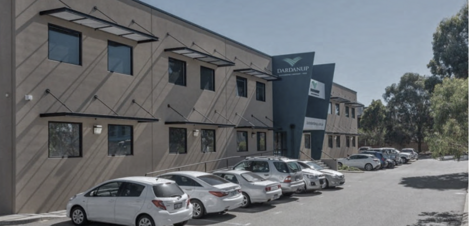 Vantage Point | A quarterly periodical brought to you by RealVantage | October 2025